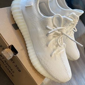 Yeezy boost 350 size 9 mens white worn twice